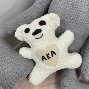 Rankų darbo meškutis ,,AKA,, baltas